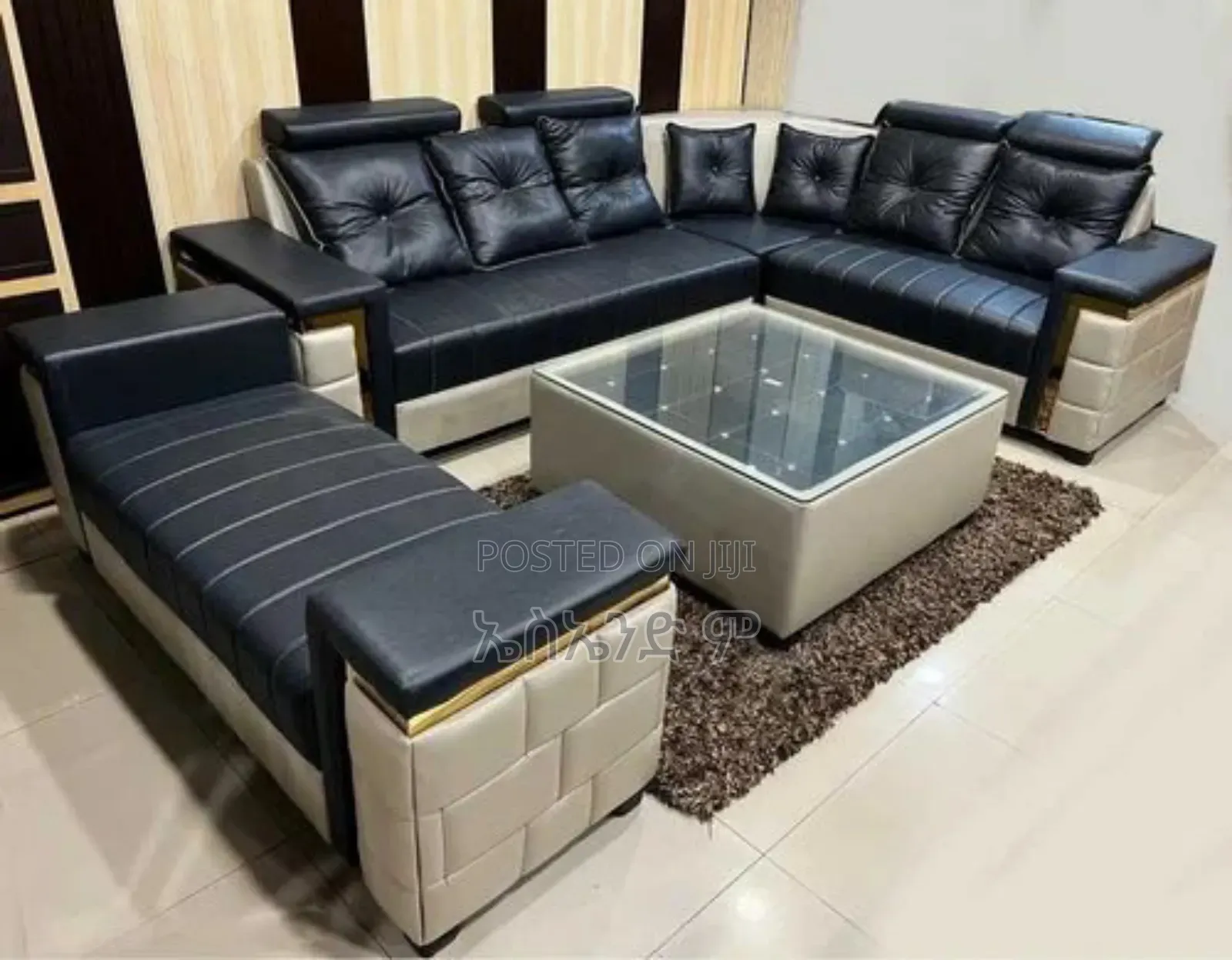 Active Seating Sofa Design With Table