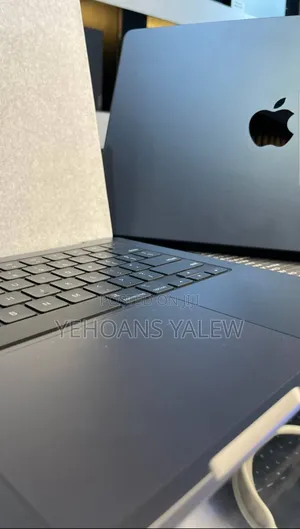 New Apple MacBook Pro 2023 M3 Max 14-Inch 64GB Apple M3 Pro SSD 1T