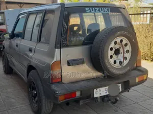 Suzuki Vitara 1992 Gray