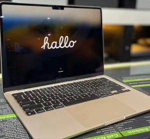 New Laptop Apple MacBook Air 2024 M3 13-Inch 8GB Apple M3 SSD 256GB