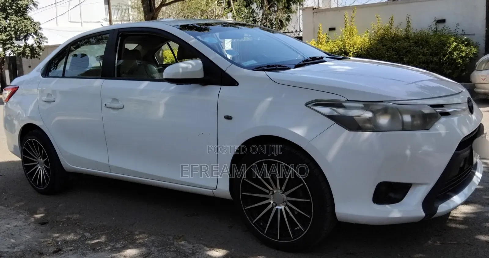 Toyota Yaris 2013 White