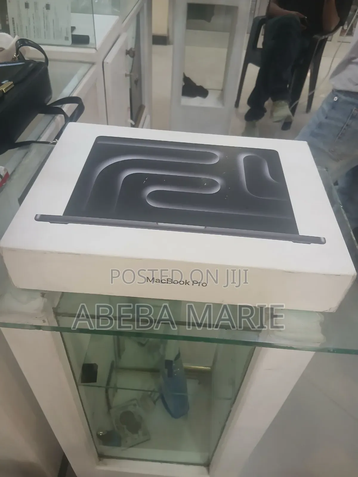 New Apple MacBook Pro 2024 M4 14-Inch 48GB Apple M4 Pro SSD 512GB