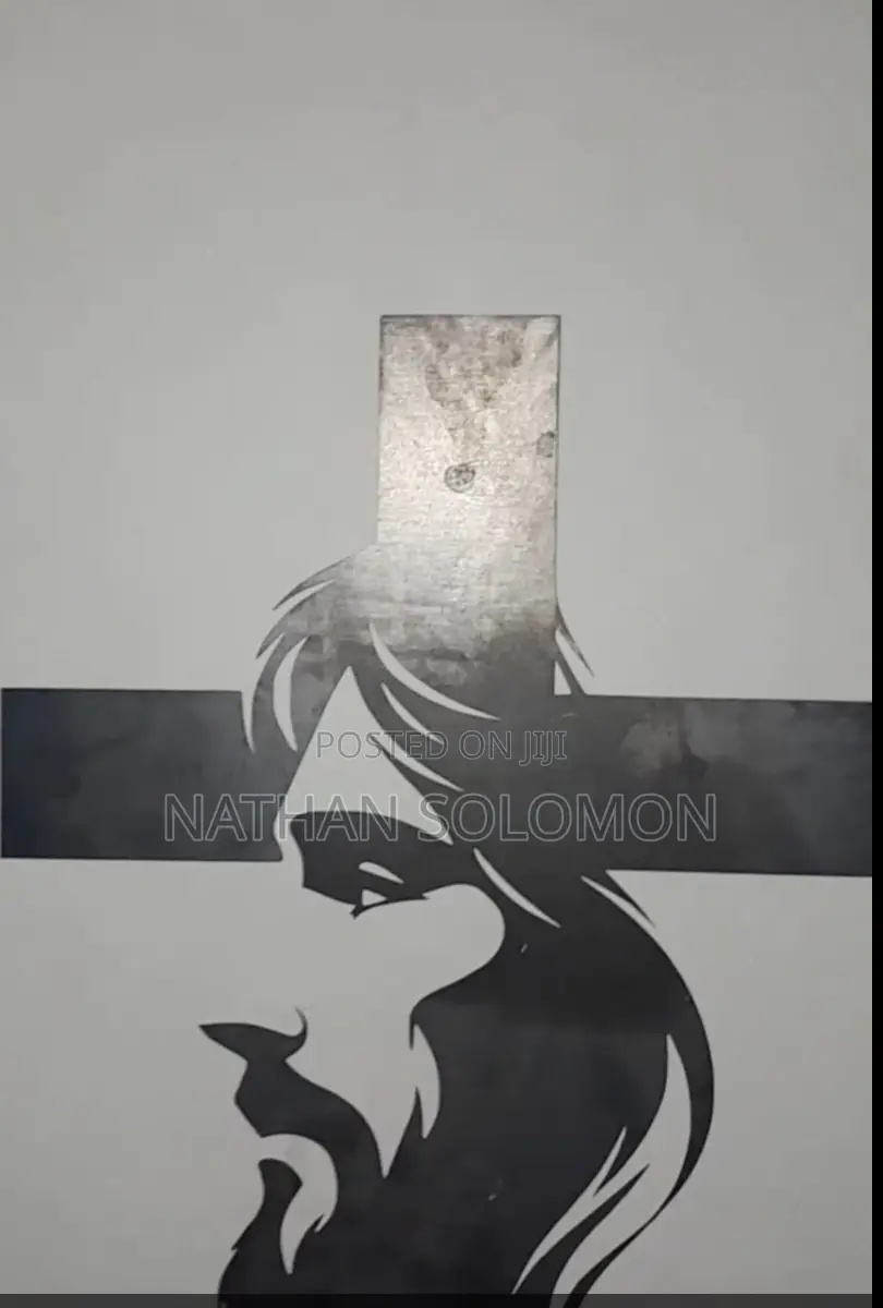 የግድግዳ ማስጌጫ መስቀሎች እና ጌጦች