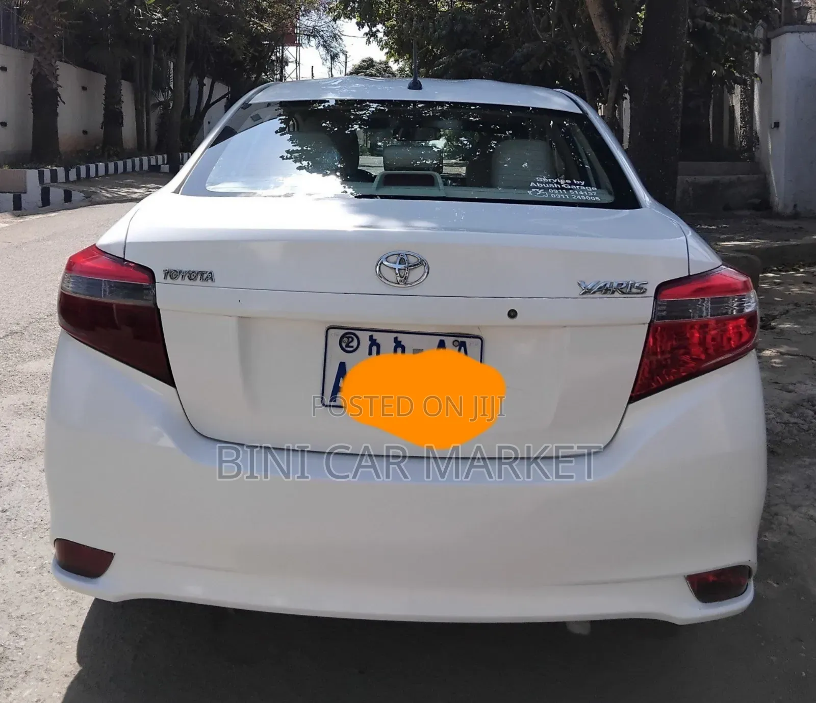 Toyota Yaris 2013 White