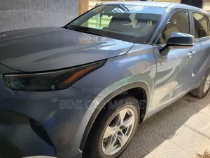 Toyota Highlander Hybrid 2023 Gray