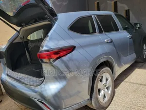 Toyota Highlander Hybrid 2023 Gray