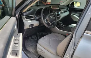 Toyota Highlander Hybrid 2023 Gray