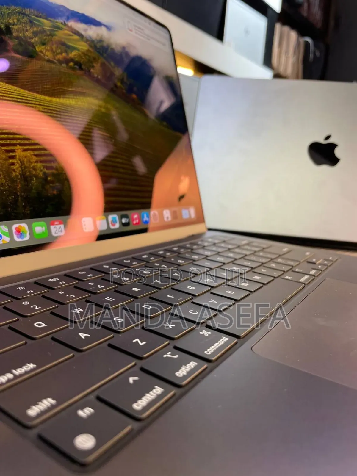 New Laptop Apple MacBook Pro 64GB Apple M4 Max SSD 1T