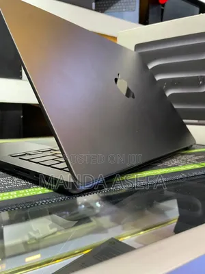 New Laptop Apple MacBook Pro 48GB Apple M4 Pro SSD 512GB