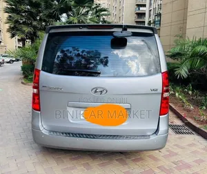Hyundai Starex 2021 Silver