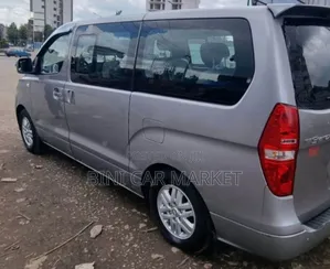 Hyundai Starex 2021 Silver