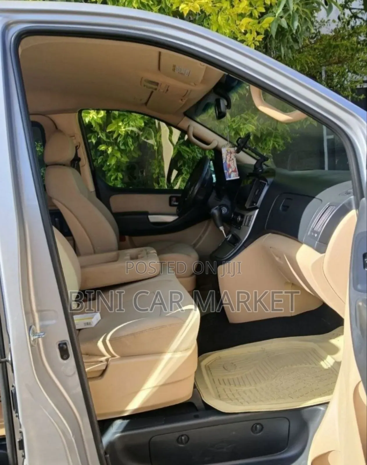 Hyundai Starex 2021 Silver