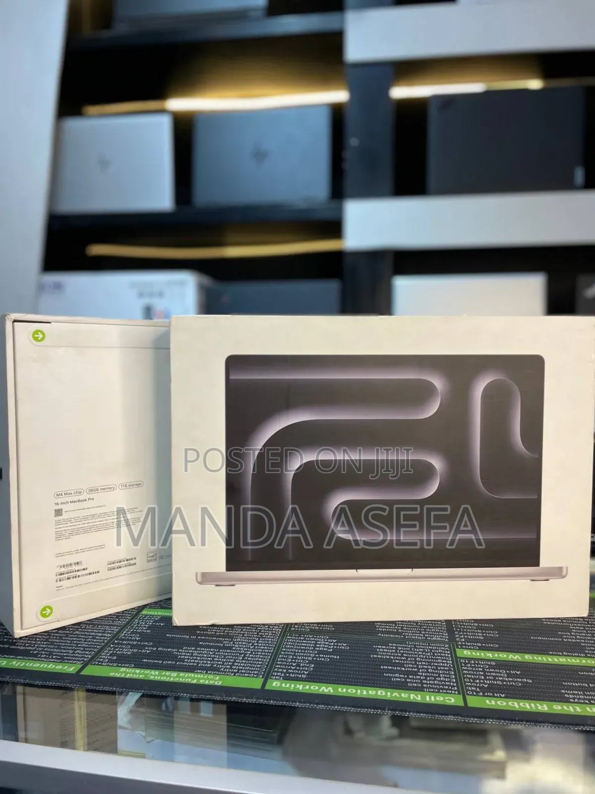 New Laptop Apple MacBook Pro 36GB Apple M4 Max SSD 1T