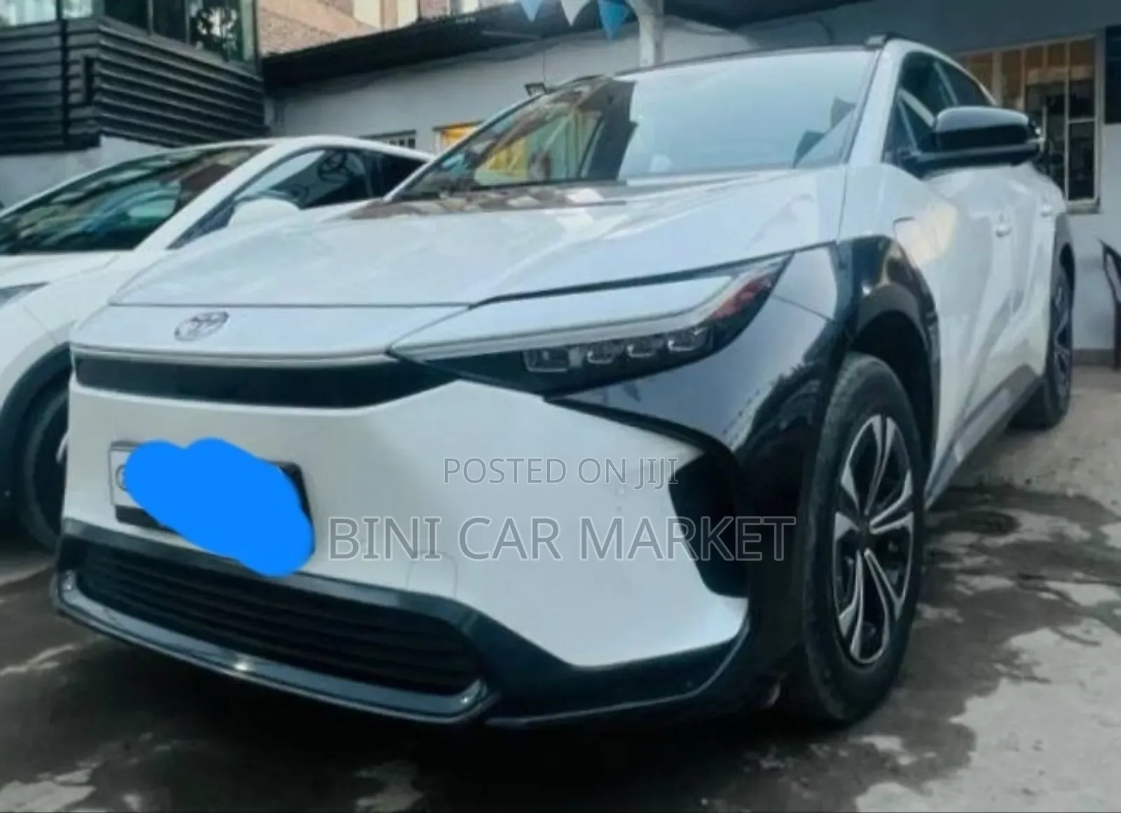 Toyota bZ4X 71.4 kWh AWD 2023 White