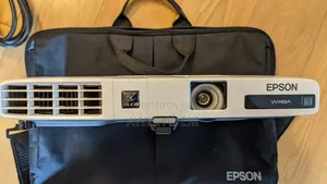 Epson Powerlite 1776w Wifi Wireless Full Hd 3lcd Multimedia Projector