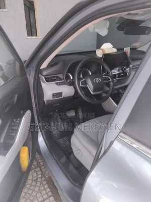 Toyota Highlander Hybrid 2023 Blue