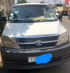 Toyota HiAce 2012 White