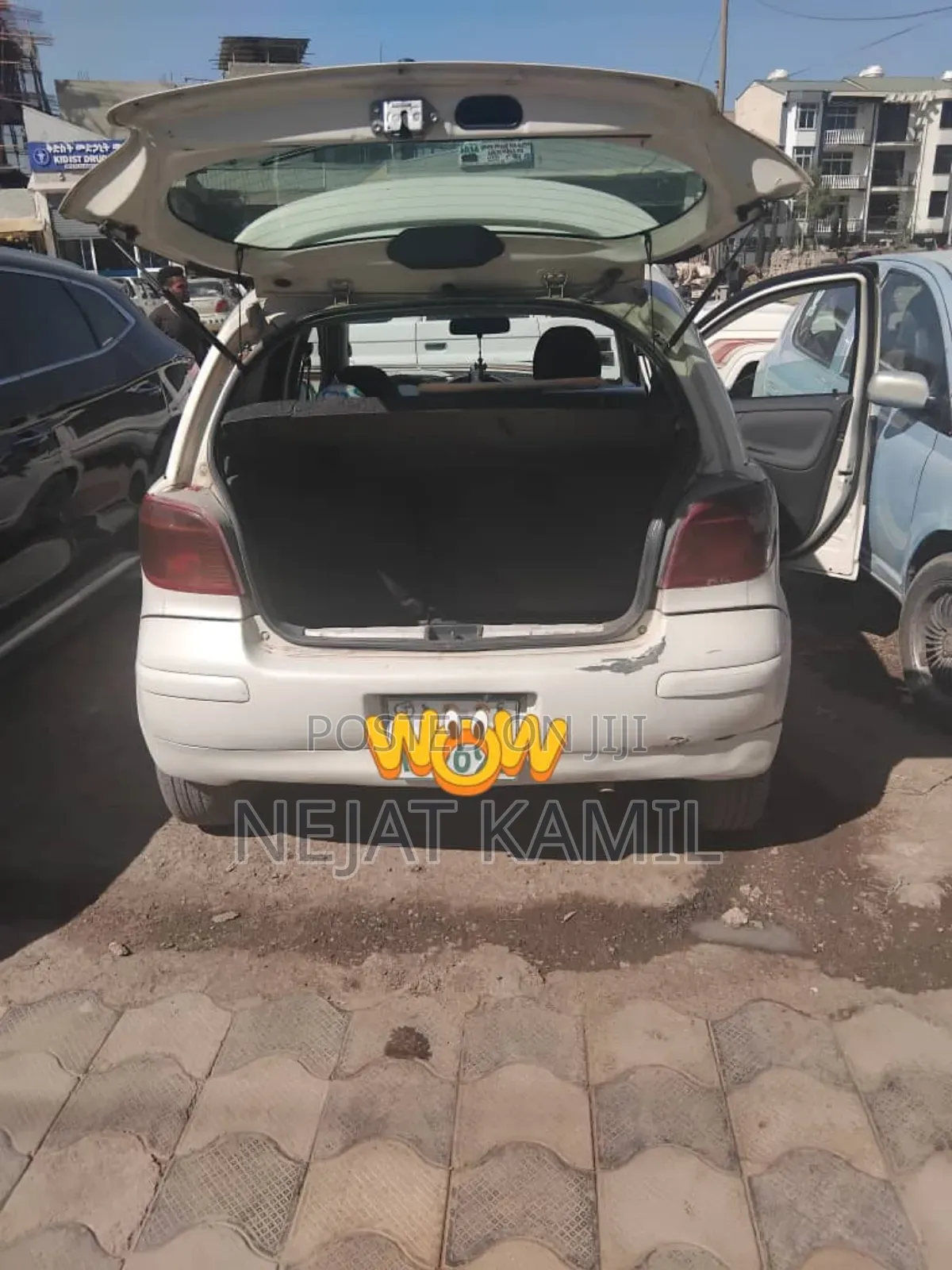 Toyota Vitz 2002 White