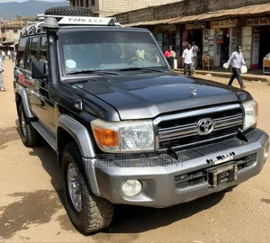 Toyota Land Cruiser 2014 Black