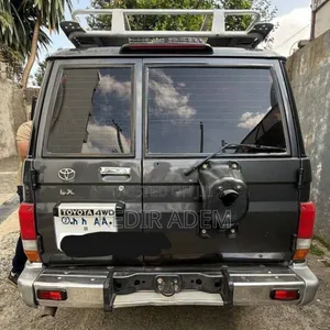 Toyota Land Cruiser 2014 Black