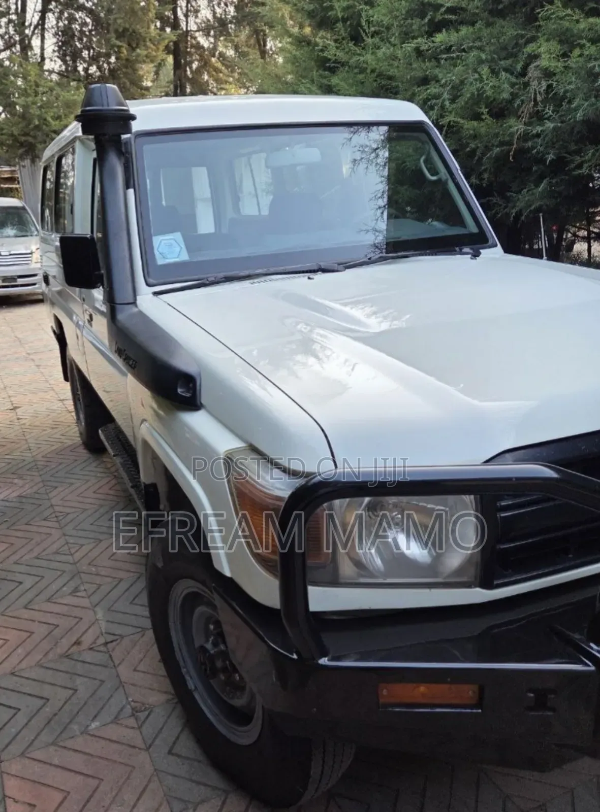 Toyota Land Cruiser 2016 White