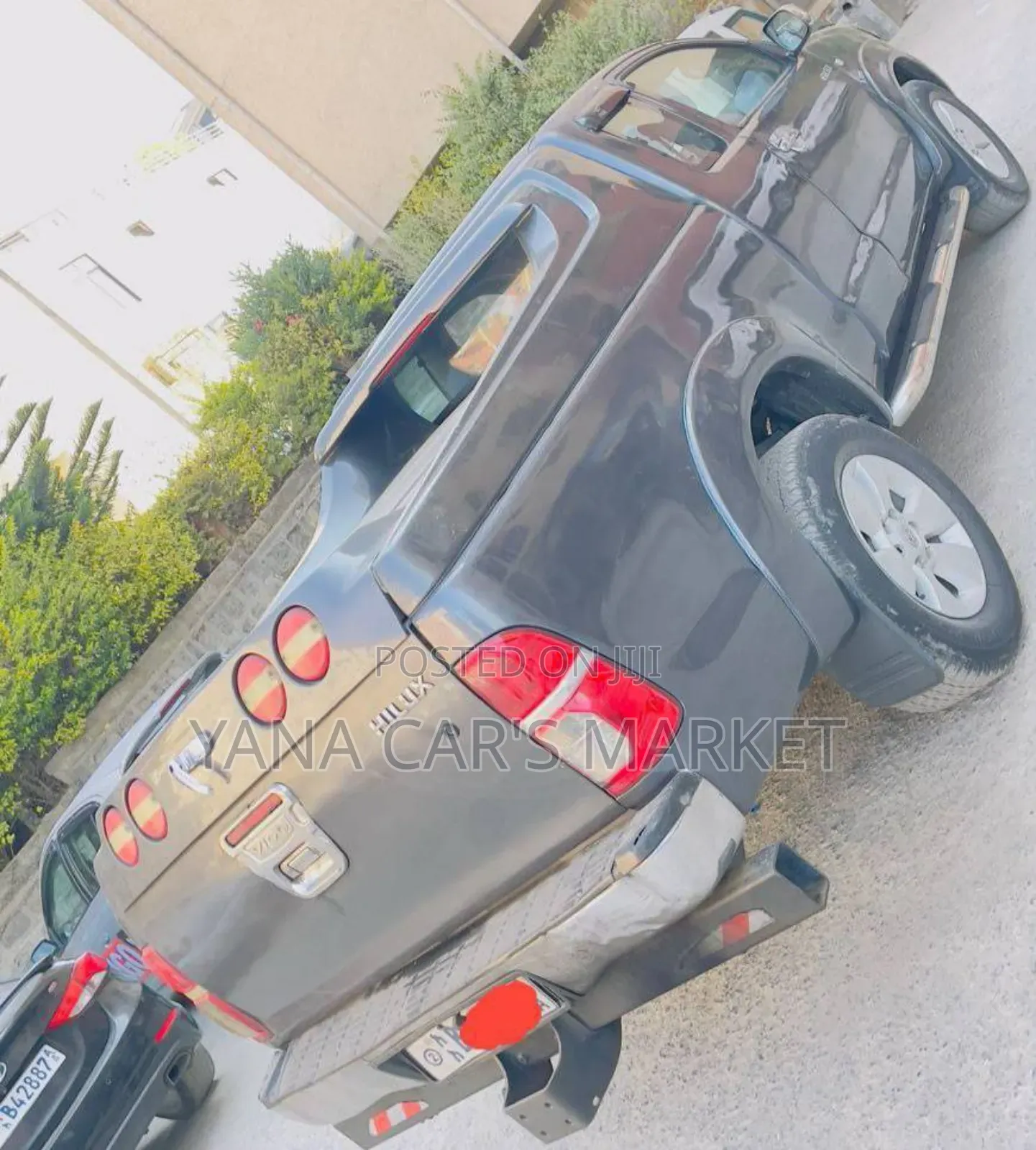 Toyota Hilux 2010 Black