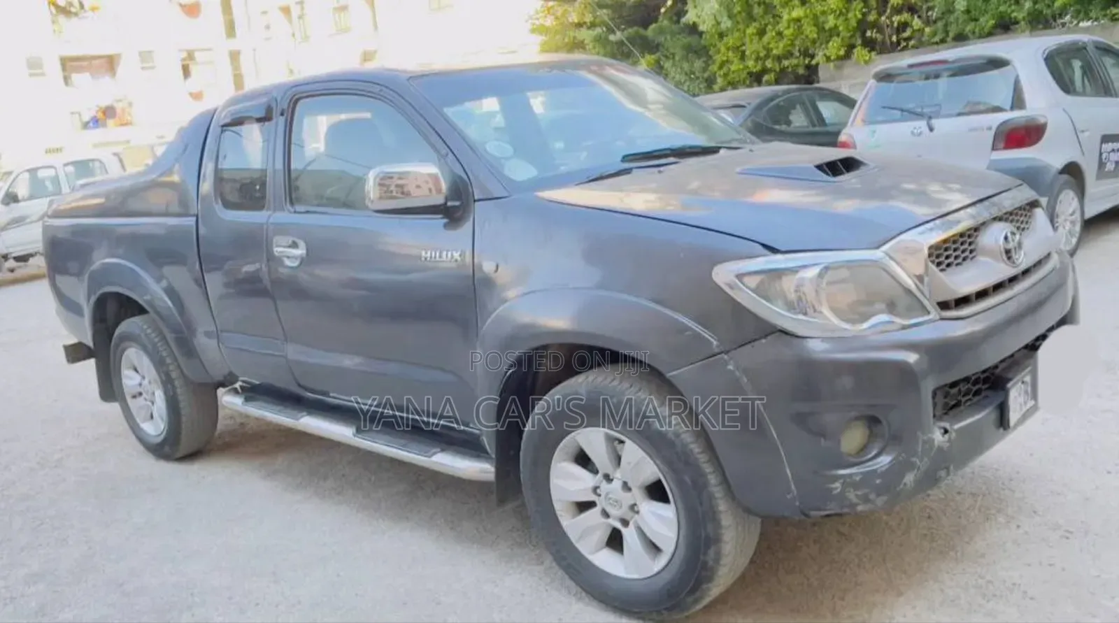 Toyota Hilux 2010 Black