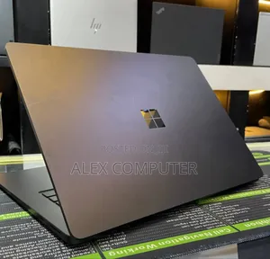 New Laptop Microsoft 16GB Qualcomm Snapdragon X Elite SSD 512GB