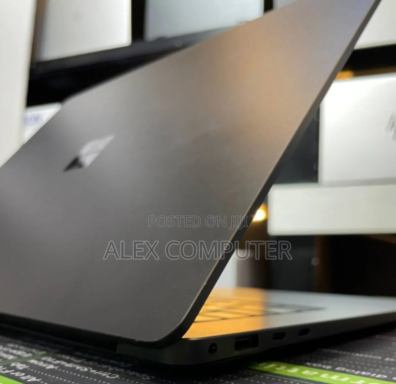 New Laptop Microsoft 16GB Qualcomm Snapdragon X Elite SSD 512GB