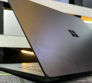 New Laptop Microsoft Surface 16GB Intel Core I7 SSD 512GB