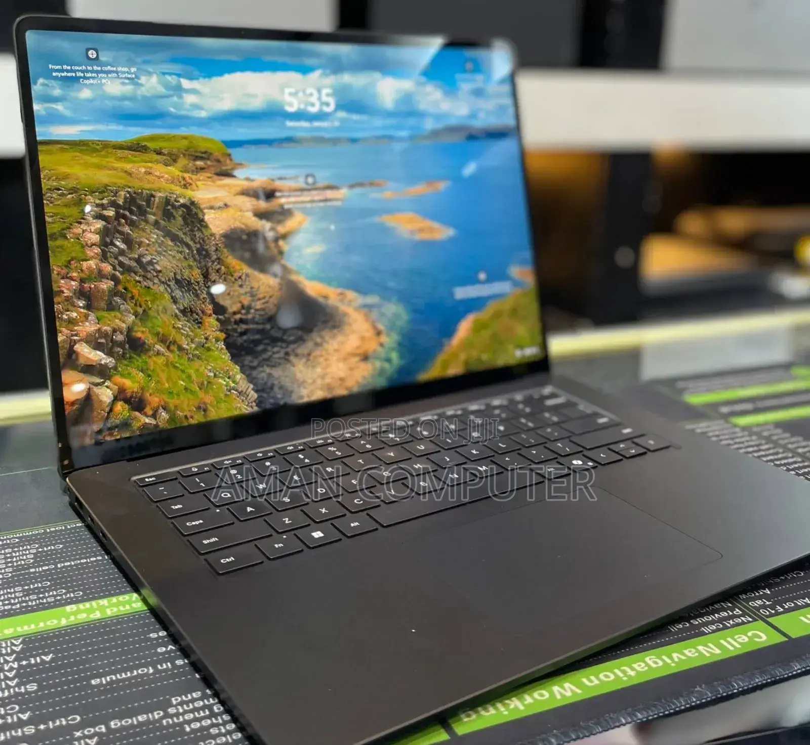 New Laptop Microsoft Surface 16GB Intel Core I7 SSD 512GB