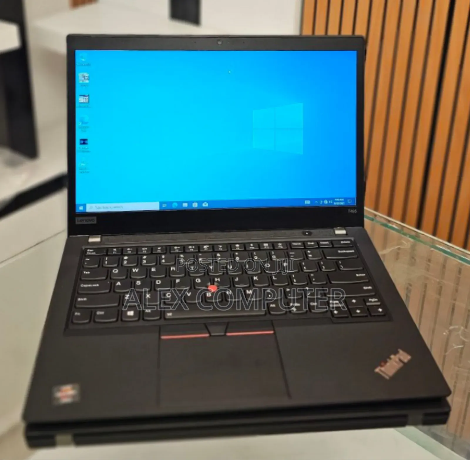 New Laptop Lenovo ThinkPad T495s 16GB AMD Ryzen 5 SSD 512GB