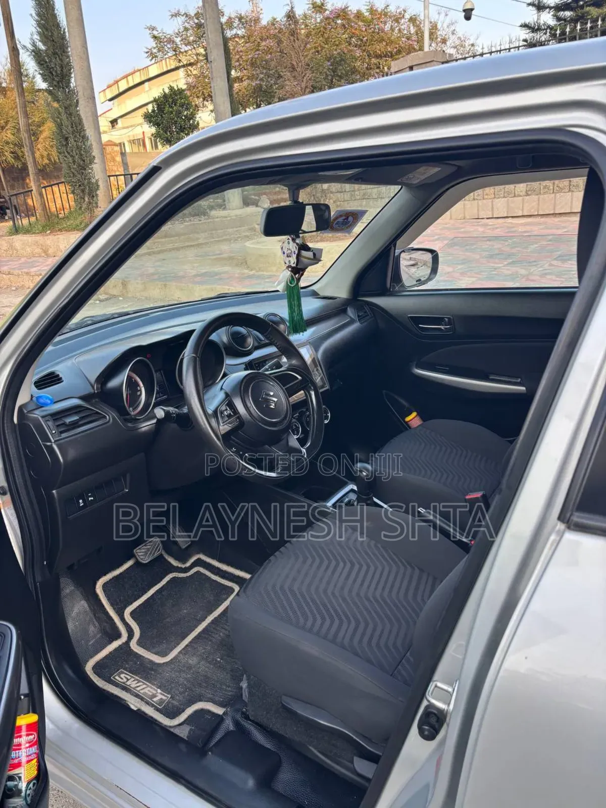 Suzuki Swift 2022 Silver