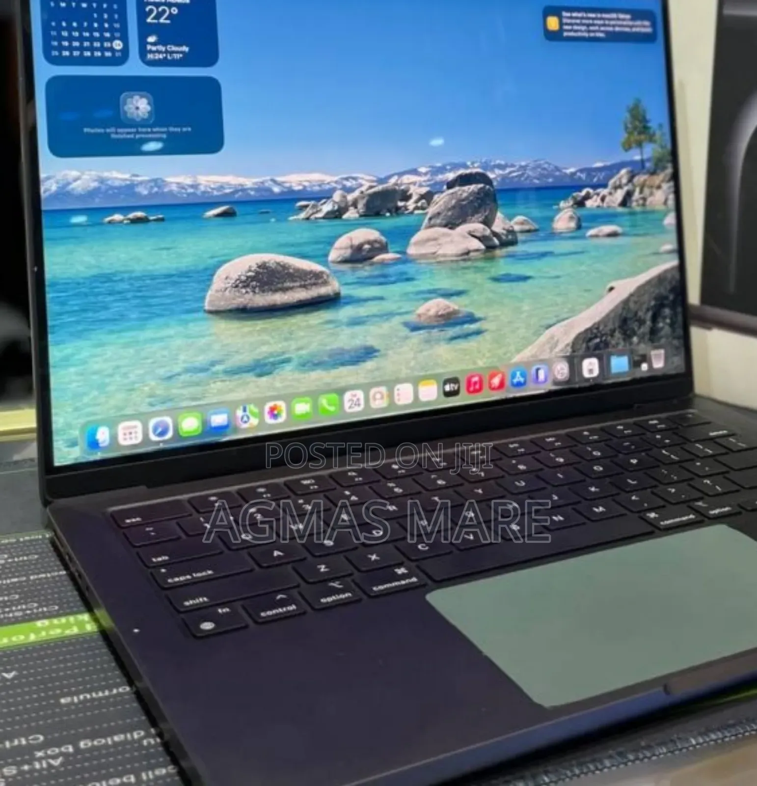 New Laptop Apple MacBook Pro 2024 M4 14-Inch 48GB Apple M4 SSD 512GB