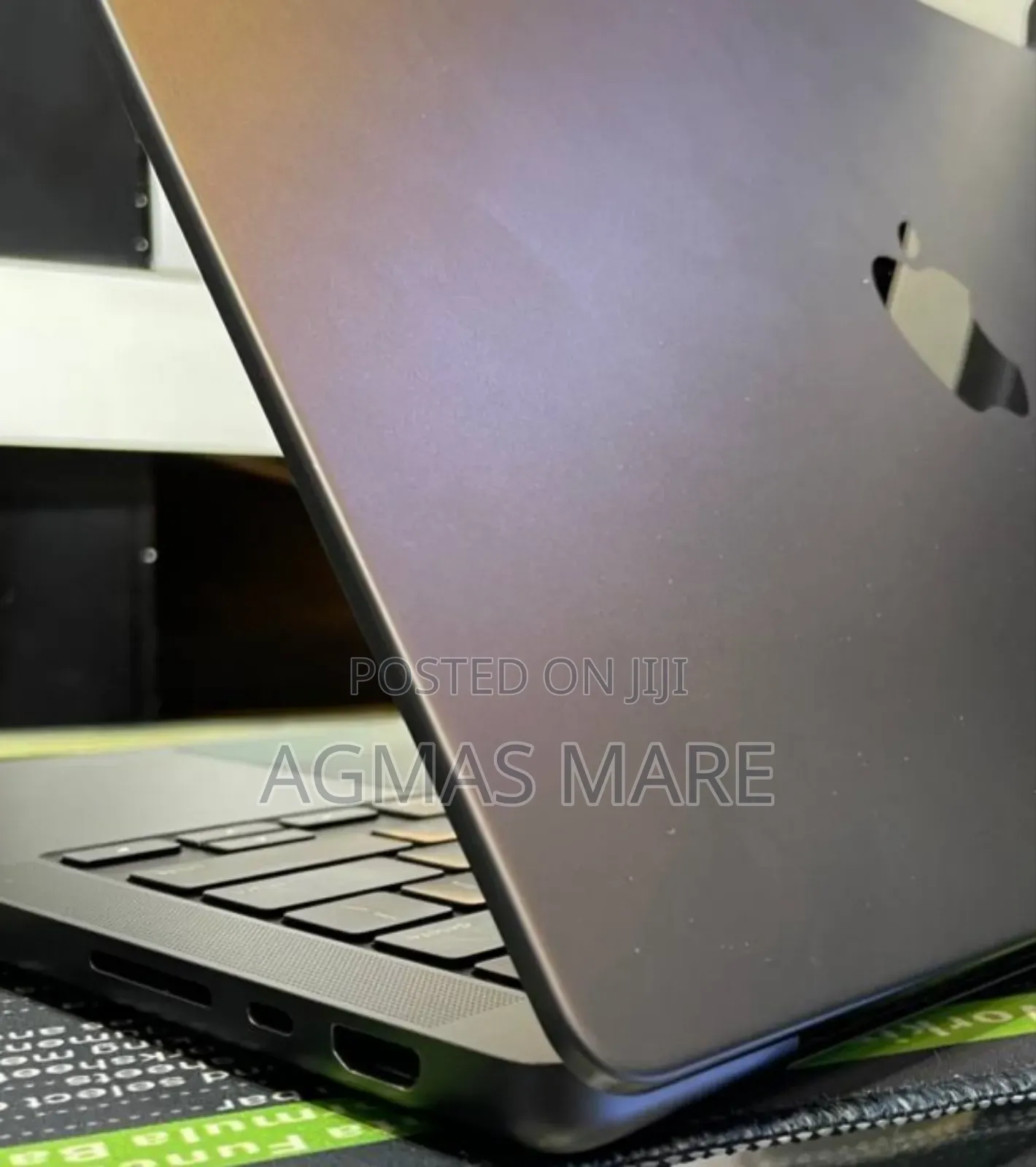 New Laptop Apple MacBook Pro 2024 M4 14-Inch 48GB Apple M4 SSD 512GB