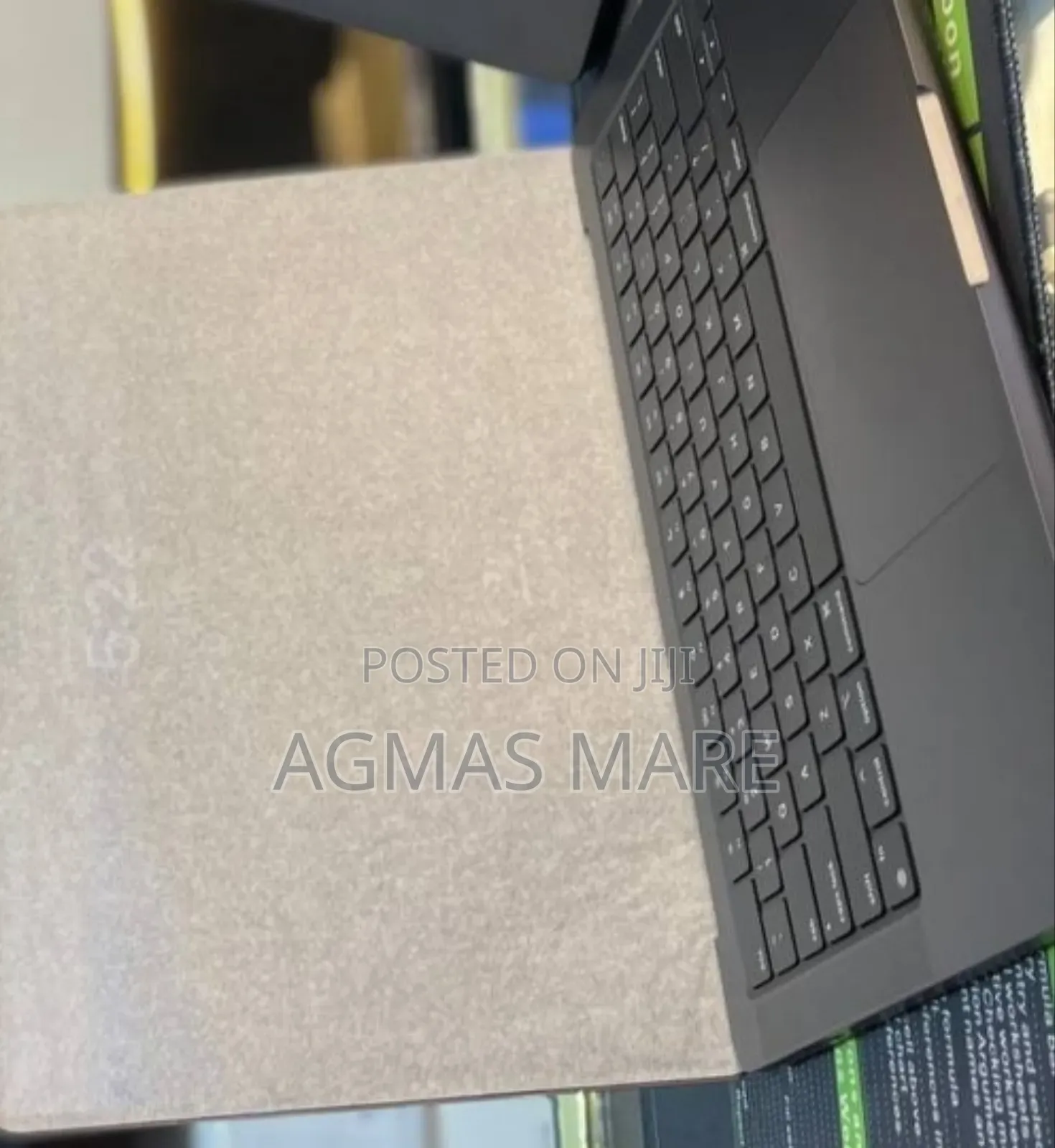 New Laptop Apple MacBook Pro 2023 M3 Max 14-Inch 64GB Apple M3 SSD 1T