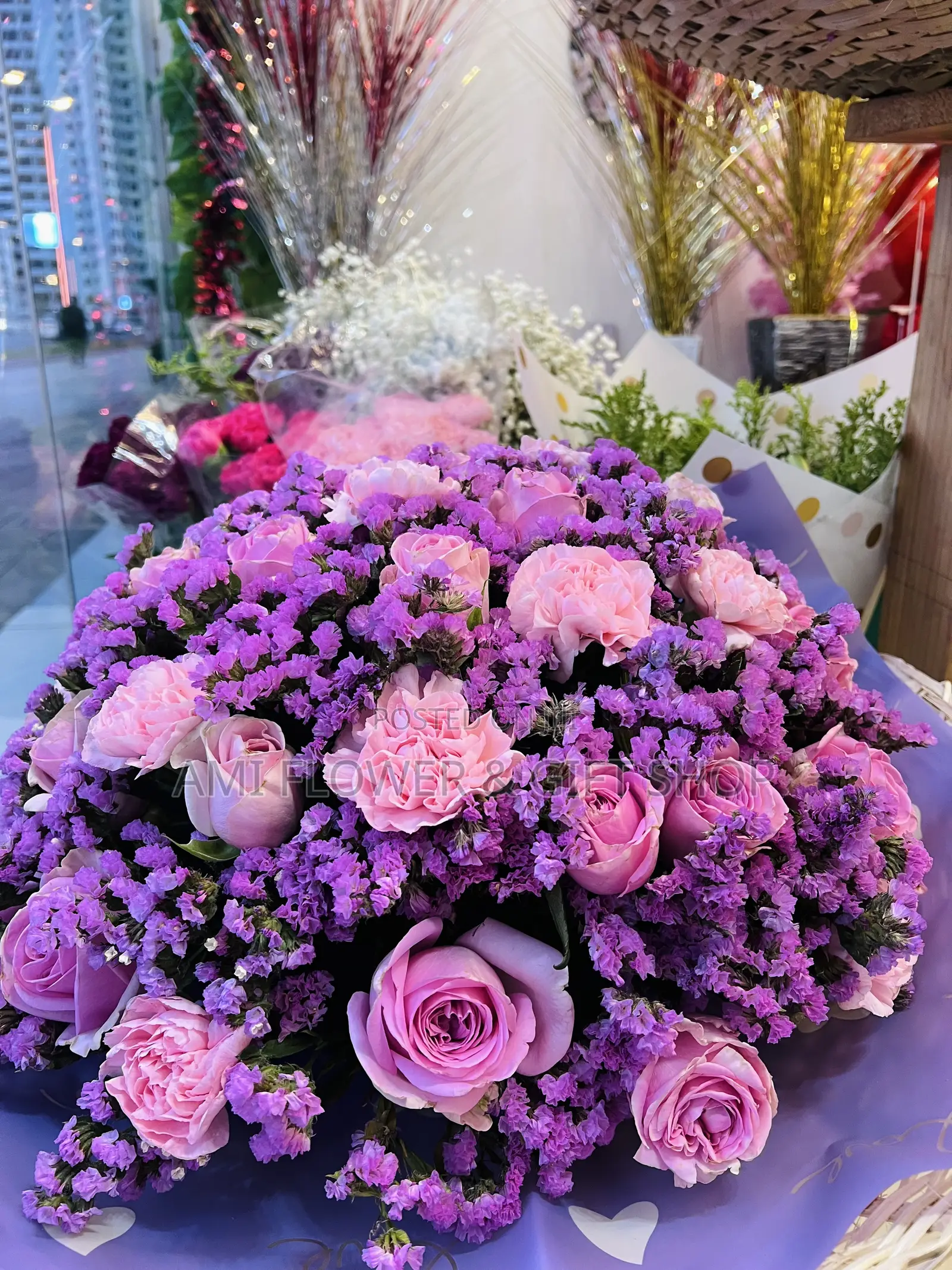Elegant Purple Pink Rose Bouquet – Fresh Flowers