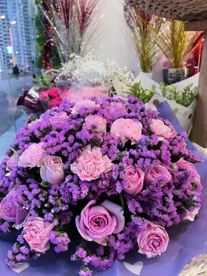 Elegant Purple Pink Rose Bouquet – Fresh Flowers