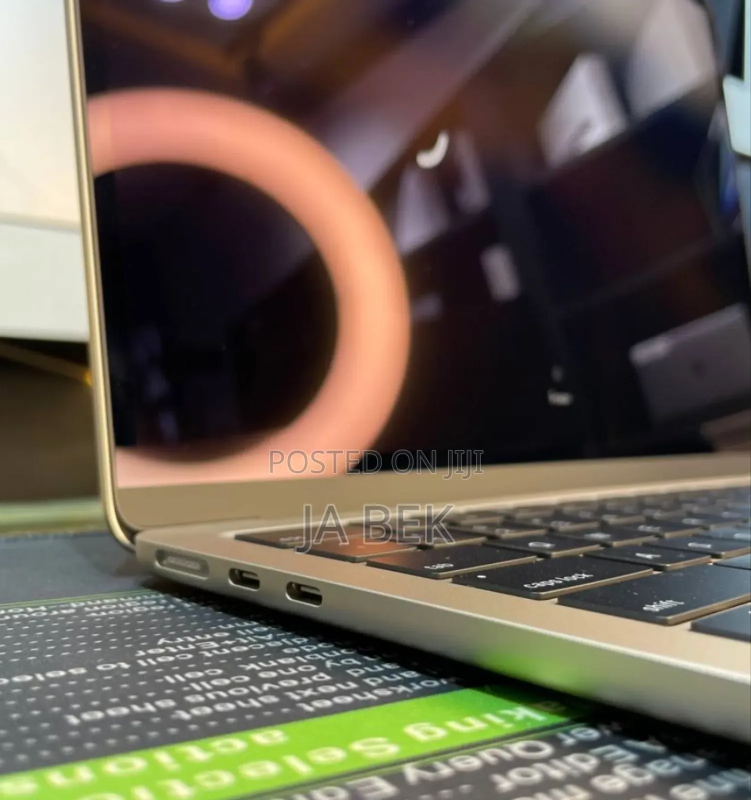 New Laptop Apple MacBook Air 2024 M3 13-Inch 8GB Apple M3 SSD 256GB