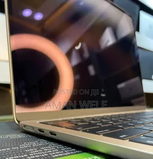 New Laptop Apple MacBook Air 2024 M3 13-Inch 8GB Apple M3 SSD 256GB