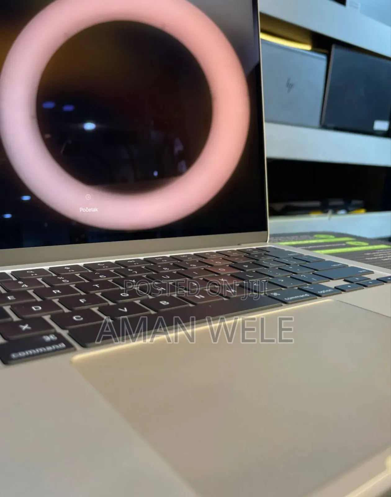 New Laptop Apple MacBook Air 2024 M3 13-Inch 8GB Apple M3 SSD 256GB