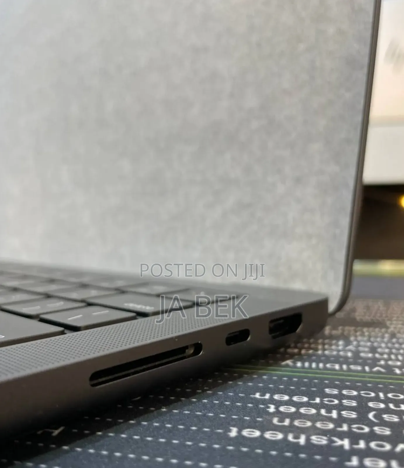 New Apple MacBook Pro 2023 M3 Max 14-Inch 64GB Apple M3 Max SSD 1T