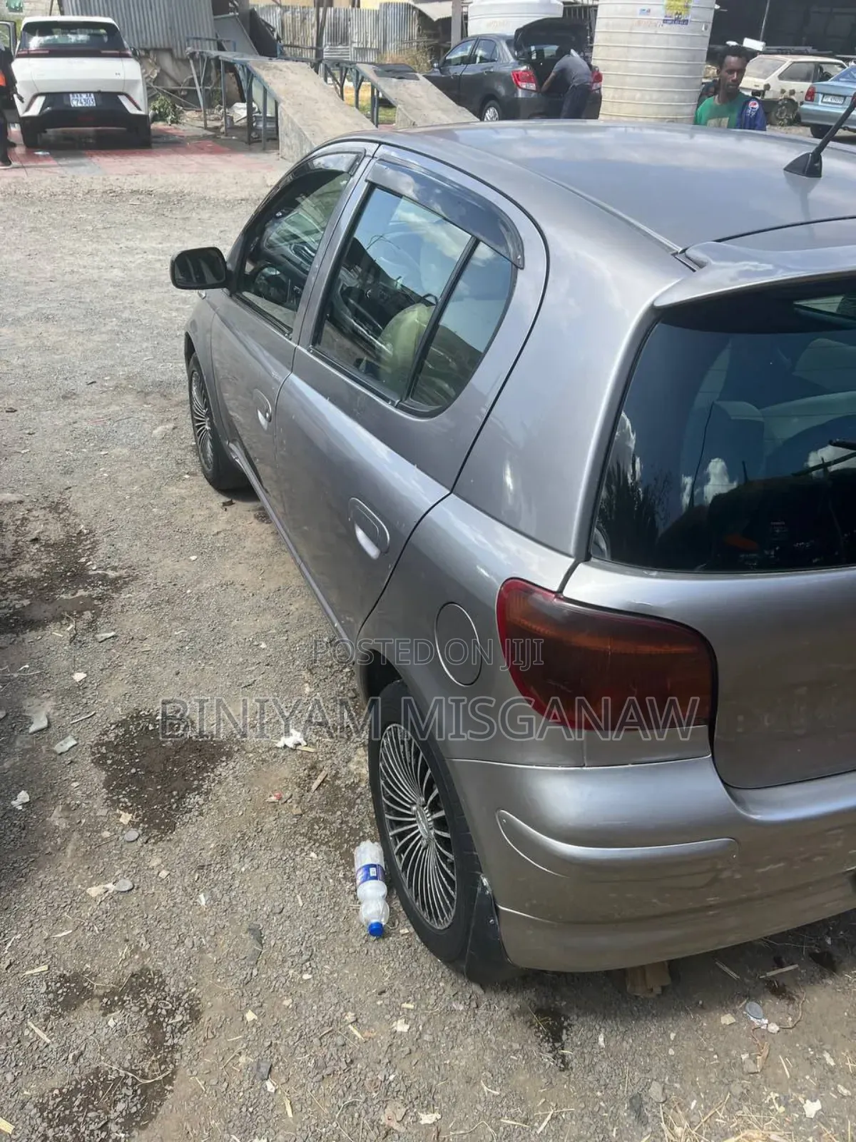 Toyota Vitz 2004 Gray