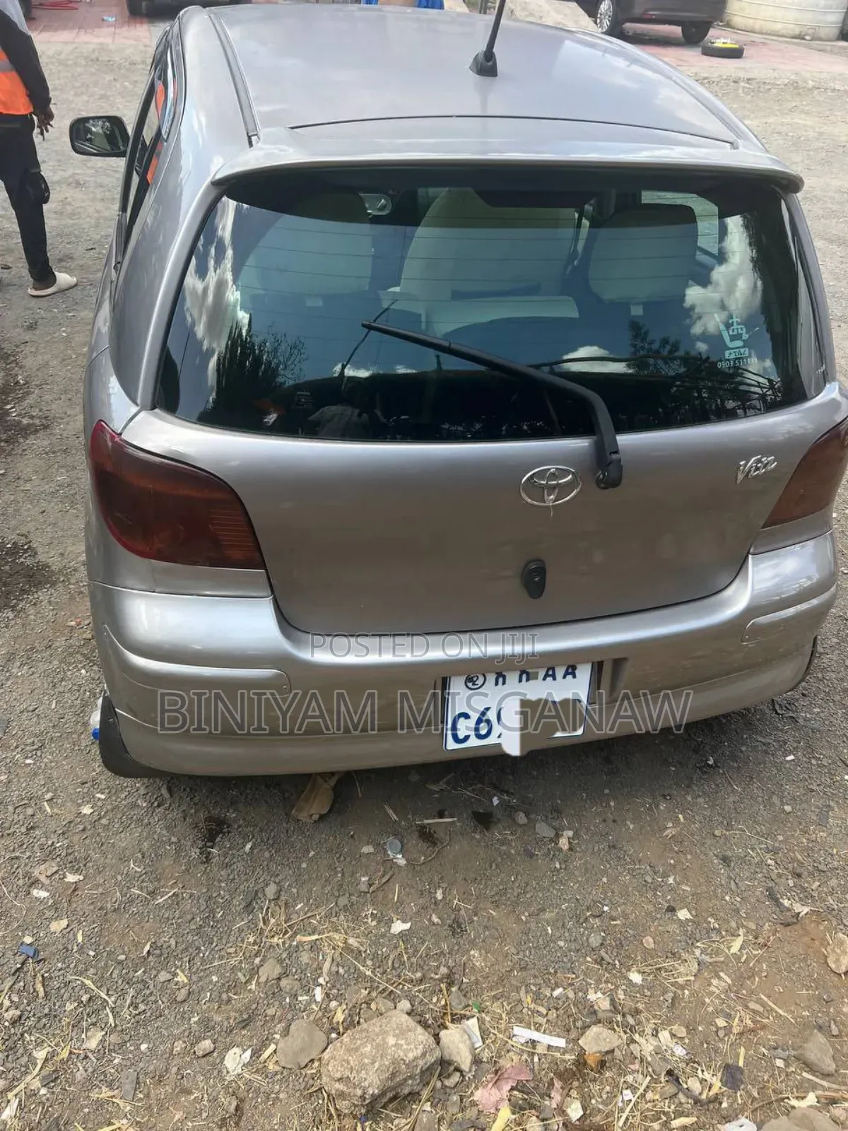 Toyota Vitz 2004 Gray