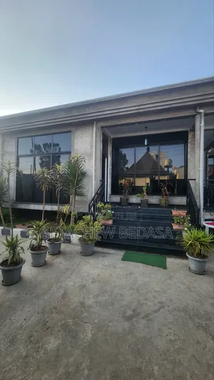 5bdrm House in Oromia-Finfinne for sale