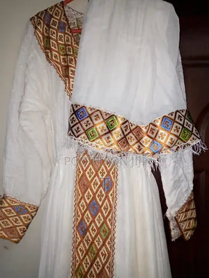 የሀበሻ የባህል ቀሚስ ከነ ነጠላው