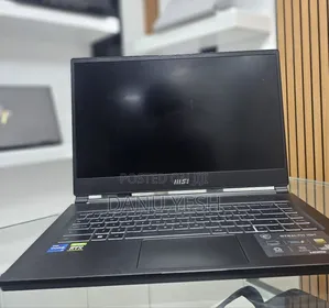 New Laptop MSI Stealth 16 AI Studio 16GB Intel Core I7 SSD 1T