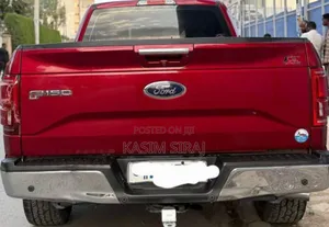 Ford F-150 Lariat 4x2 SuperCab Styleside 6.5 ft. box 145 in. WB 2017 Red