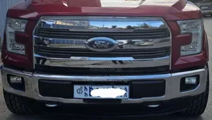 Ford F-150 Lariat 4x2 SuperCab Styleside 6.5 ft. box 145 in. WB 2017 Red