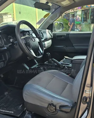 Toyota Tacoma 2017 Gray